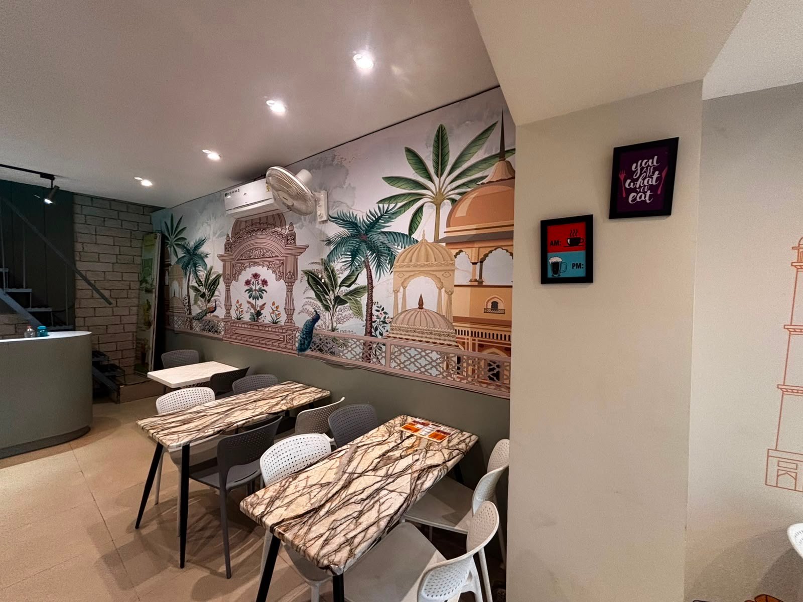 Reastaurant-on-Sale-inner-view