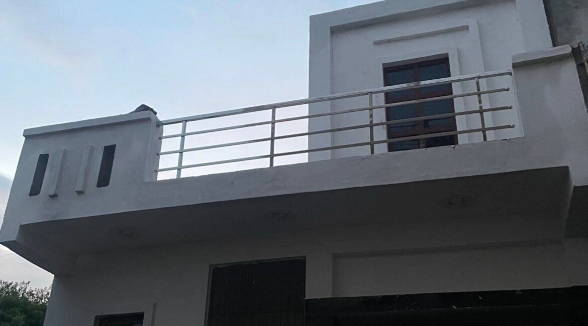 House-for-Sale-Near-St.-Marys-School